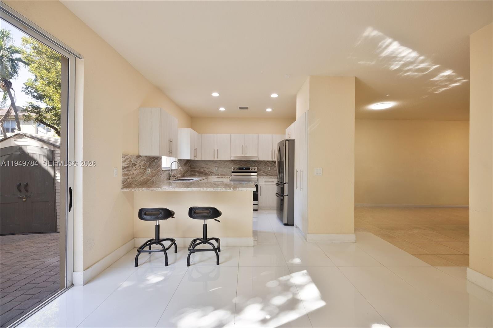 11224 NW 87th Street, Doral, FL 33178 photo 9