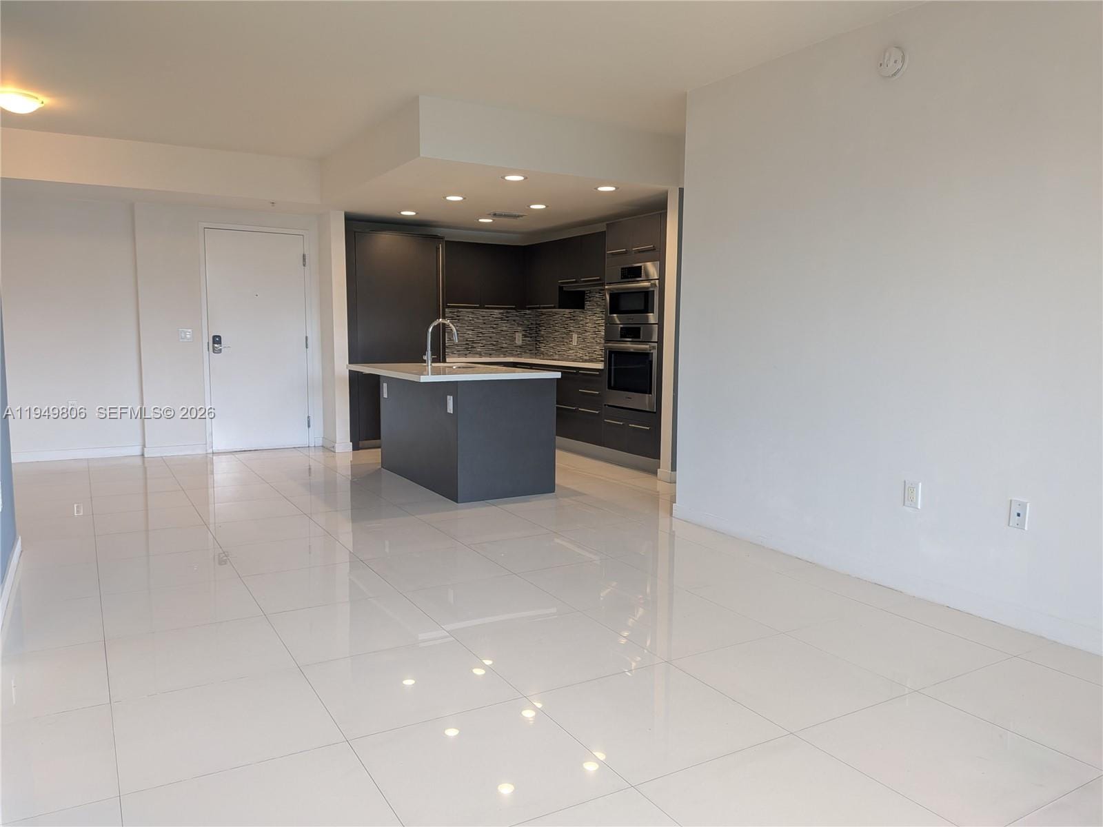 7825 NW 107th Avenue 212, Doral, FL 33178 photo 7