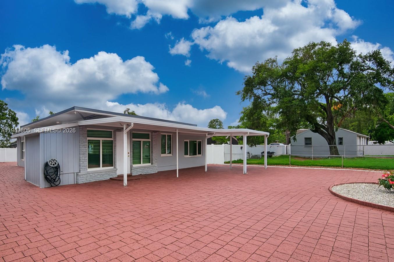 6120 Hayes Street, Hollywood, FL 33024, Hollywood
