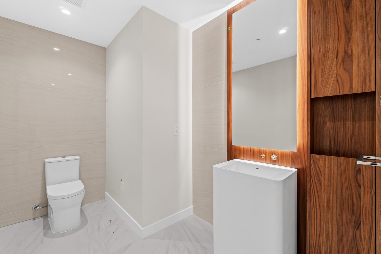 220 SE Mizner Boulevard 223, Boca Raton, FL 33432 photo 16