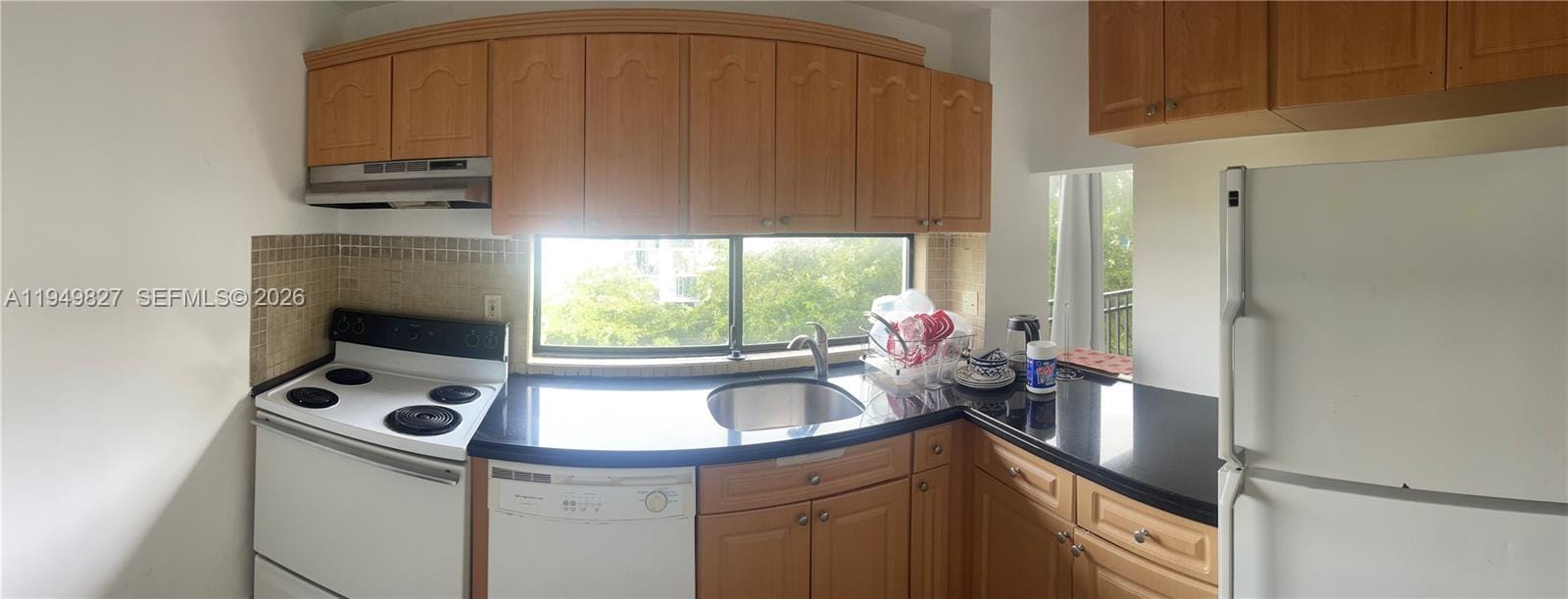 17021 N Bay Road 603 — photo 3