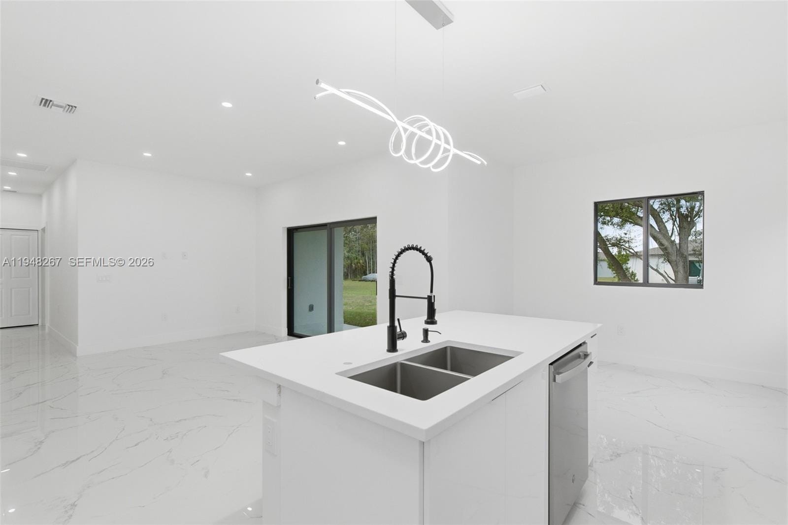161 Blackstone Drive — photo 4