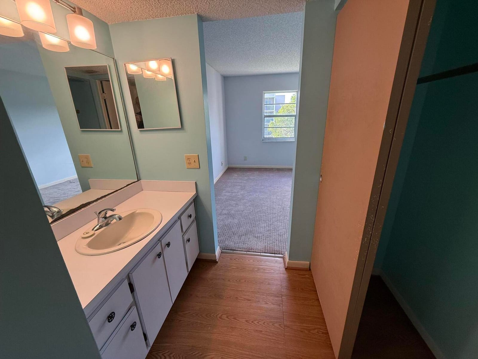 1100 NW 87th Avenue 405, Coral Springs, FL 33071 photo 17