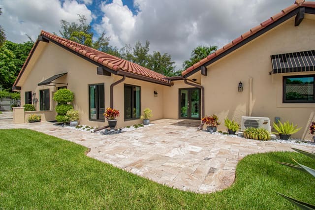 21734 San Simeon Circle, sold in San Simeon, Boca Raton, FL
