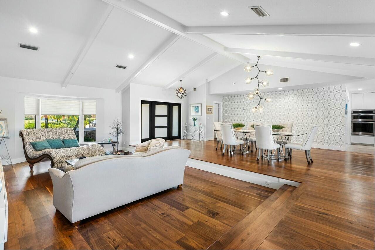 7619 Marbella Terrace — photo 4