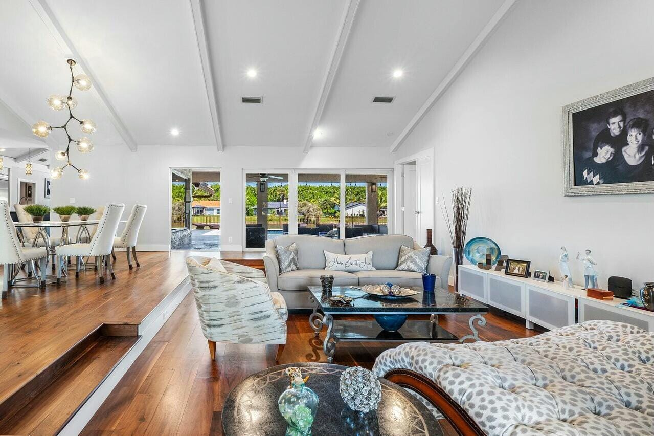 7619 Marbella Terrace — photo 8