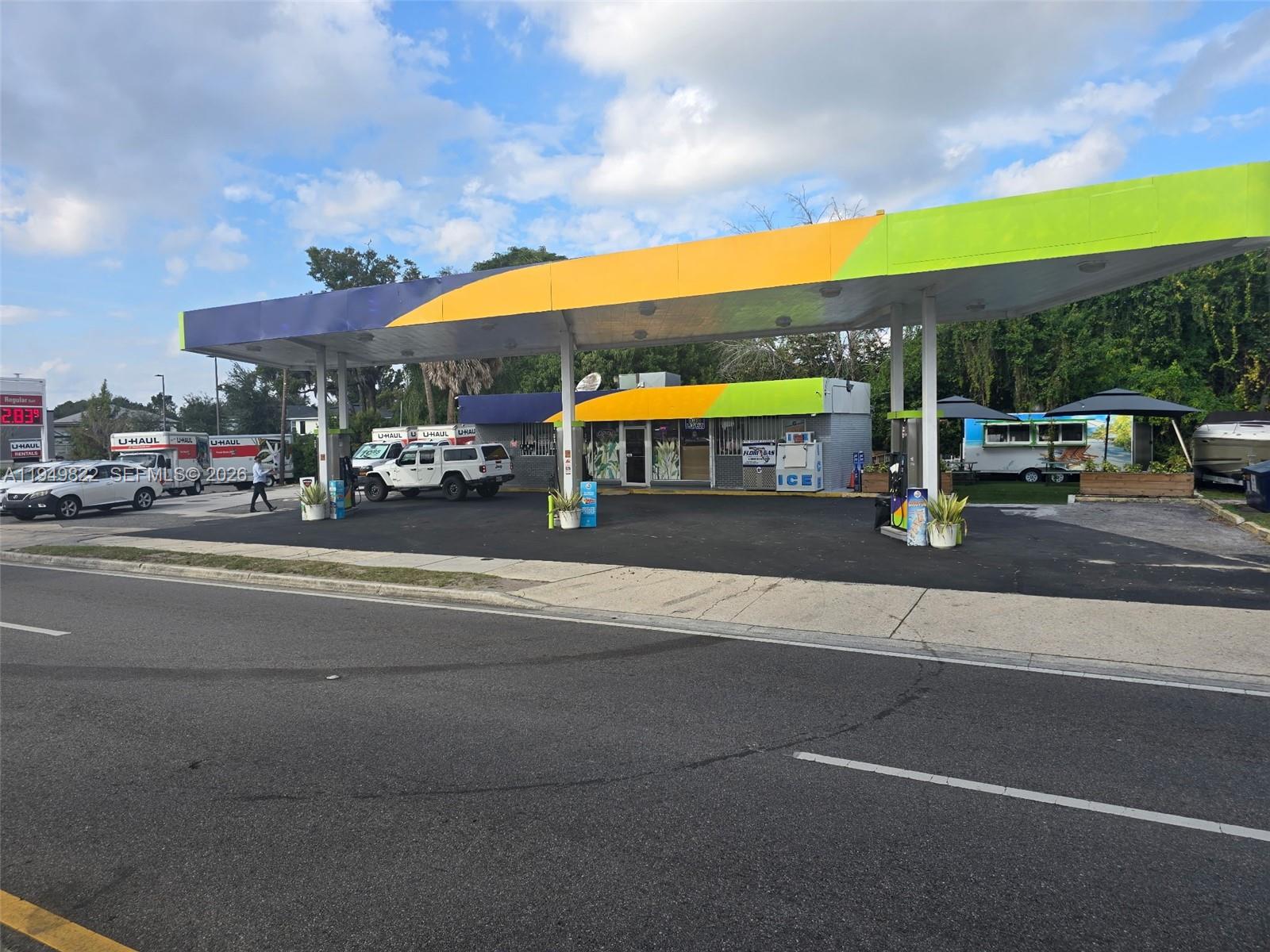 Confidential, Orlando, FL 32806, Orlando