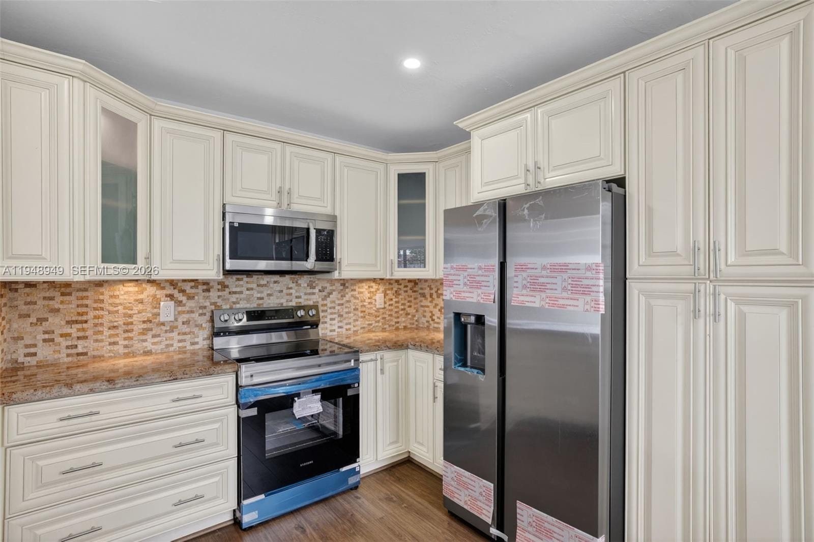 7721 NW 35th Street — photo 11