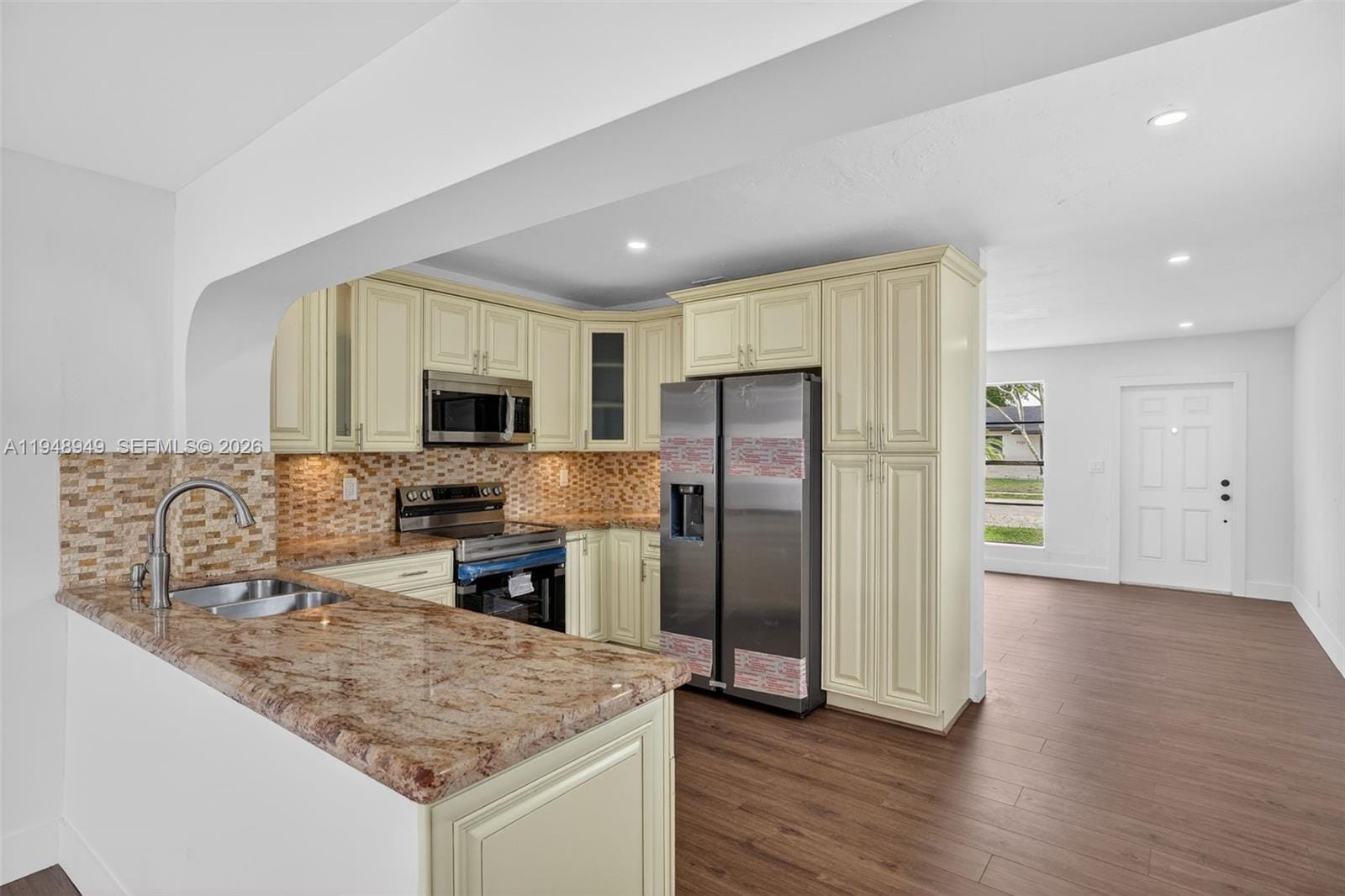 7721 NW 35th Street — photo 9
