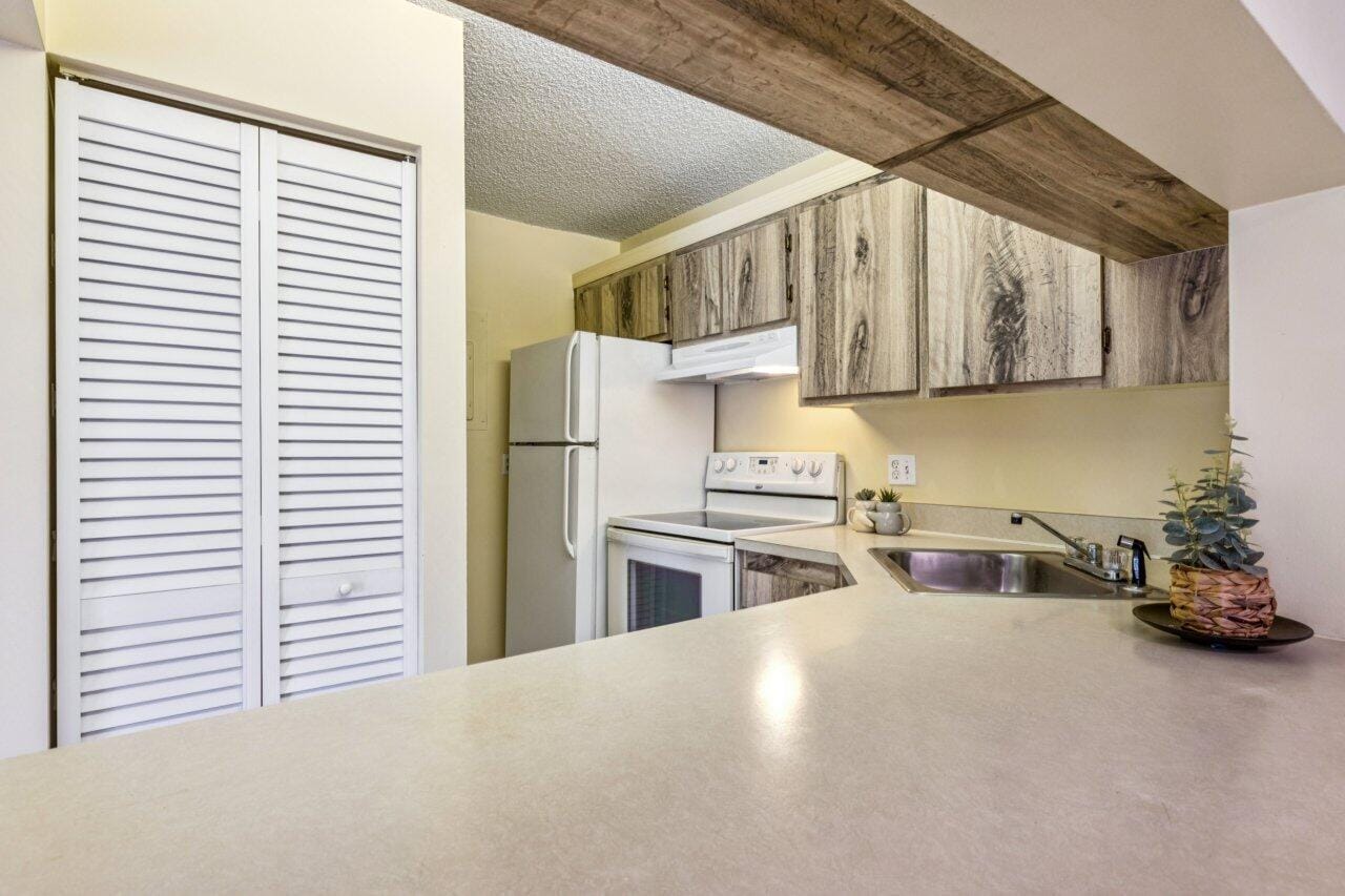 618 Sea Pine Way A2 — photo 12