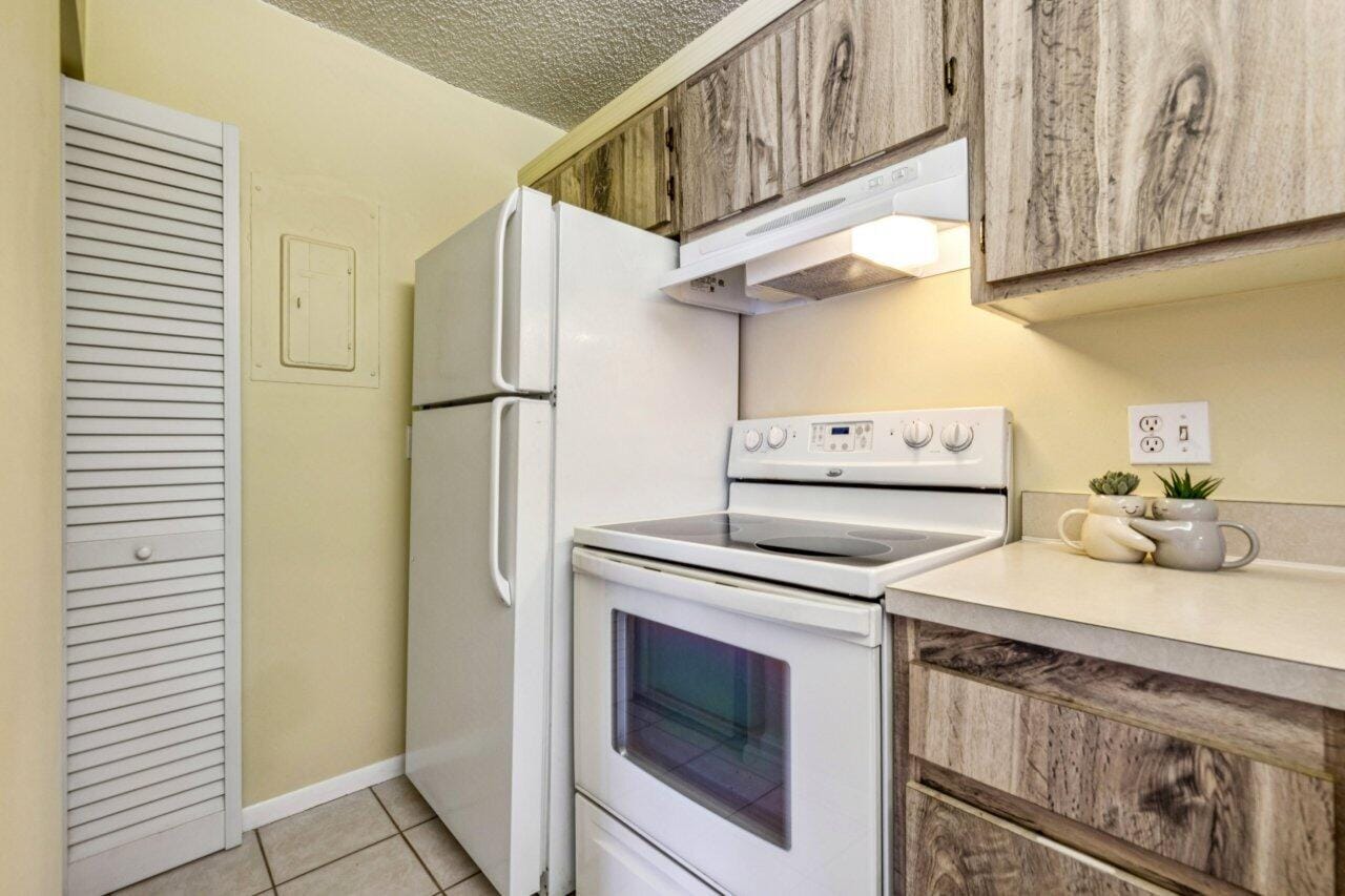 618 Sea Pine Way A2, Greenacres, FL 33415 photo 14