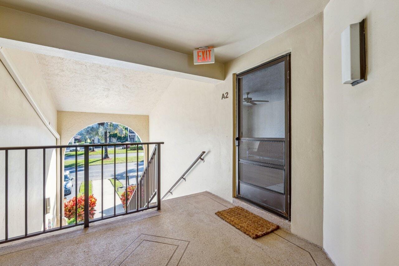 618 Sea Pine Way A2 — photo 3