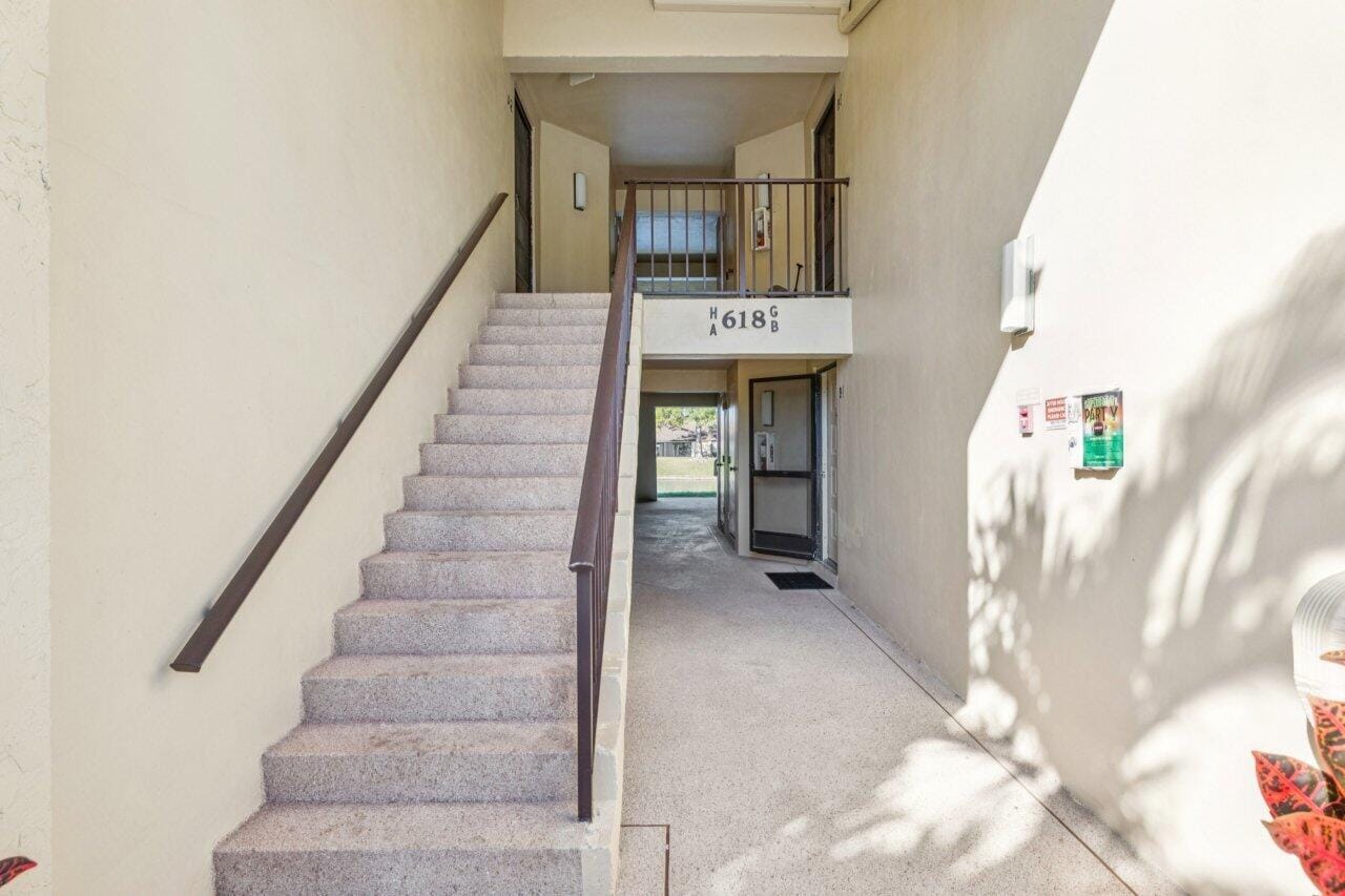 618 Sea Pine Way A2 — photo 4