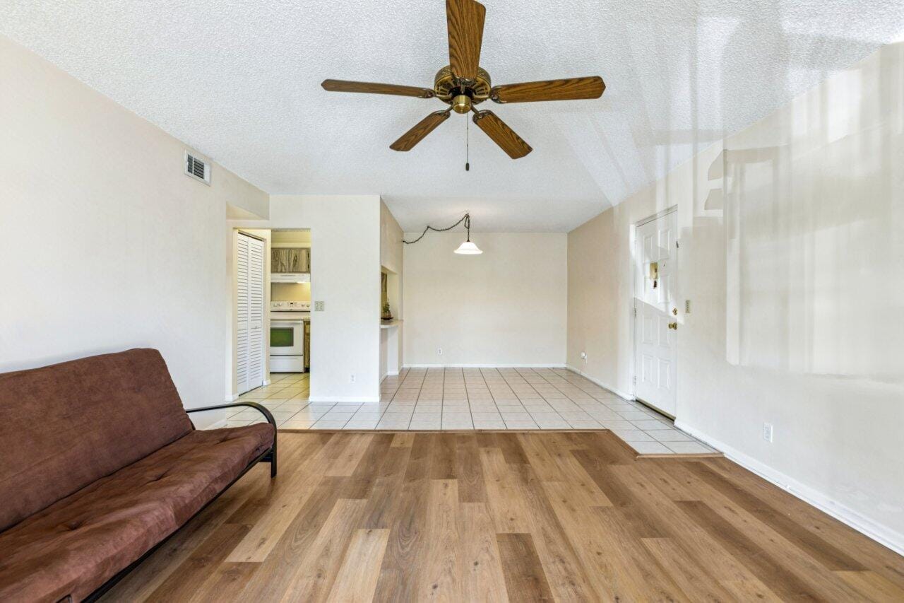 618 Sea Pine Way A2 — photo 8