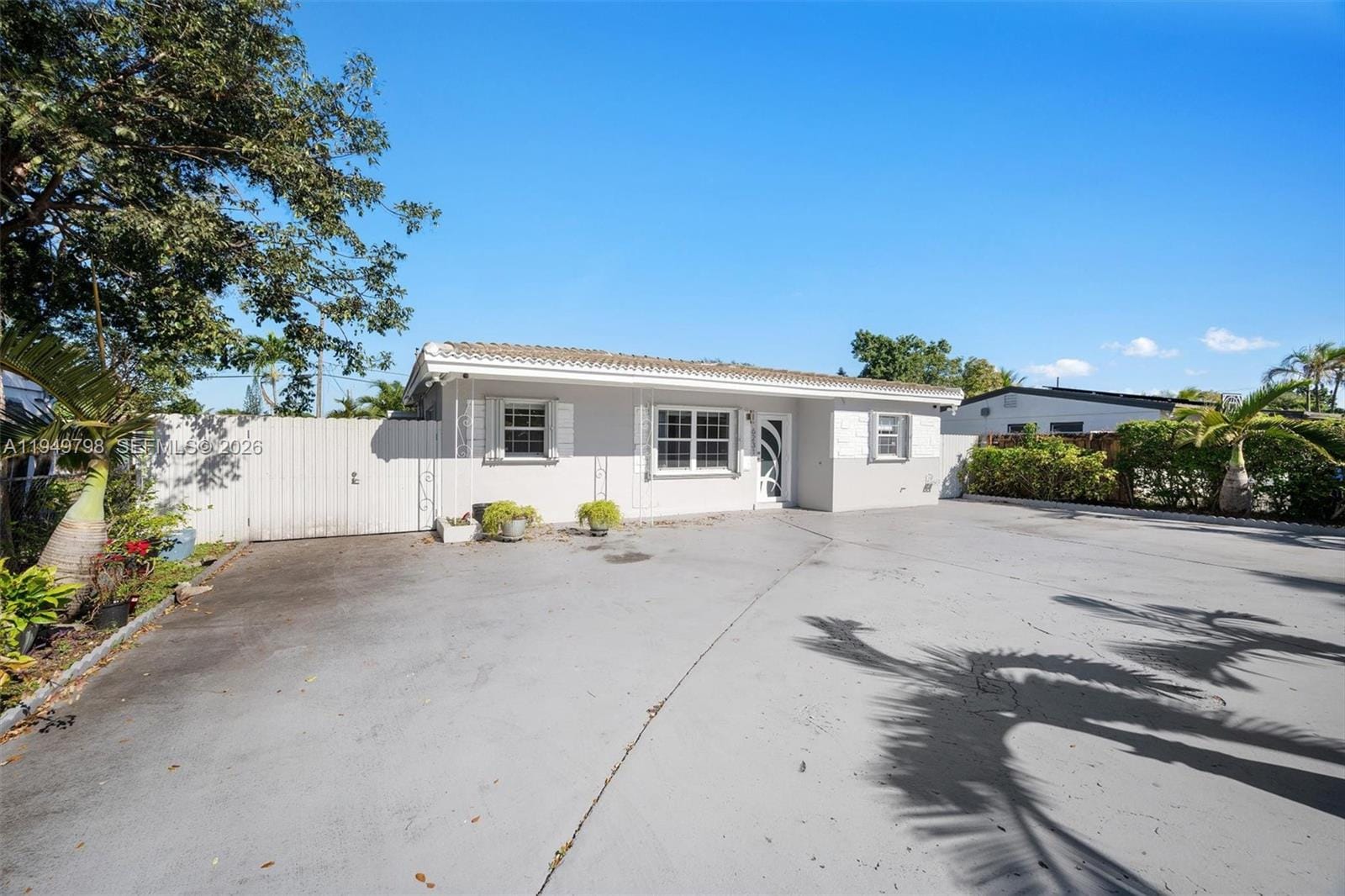 6231 Mayo Street, Hollywood, FL 33023 photo 2