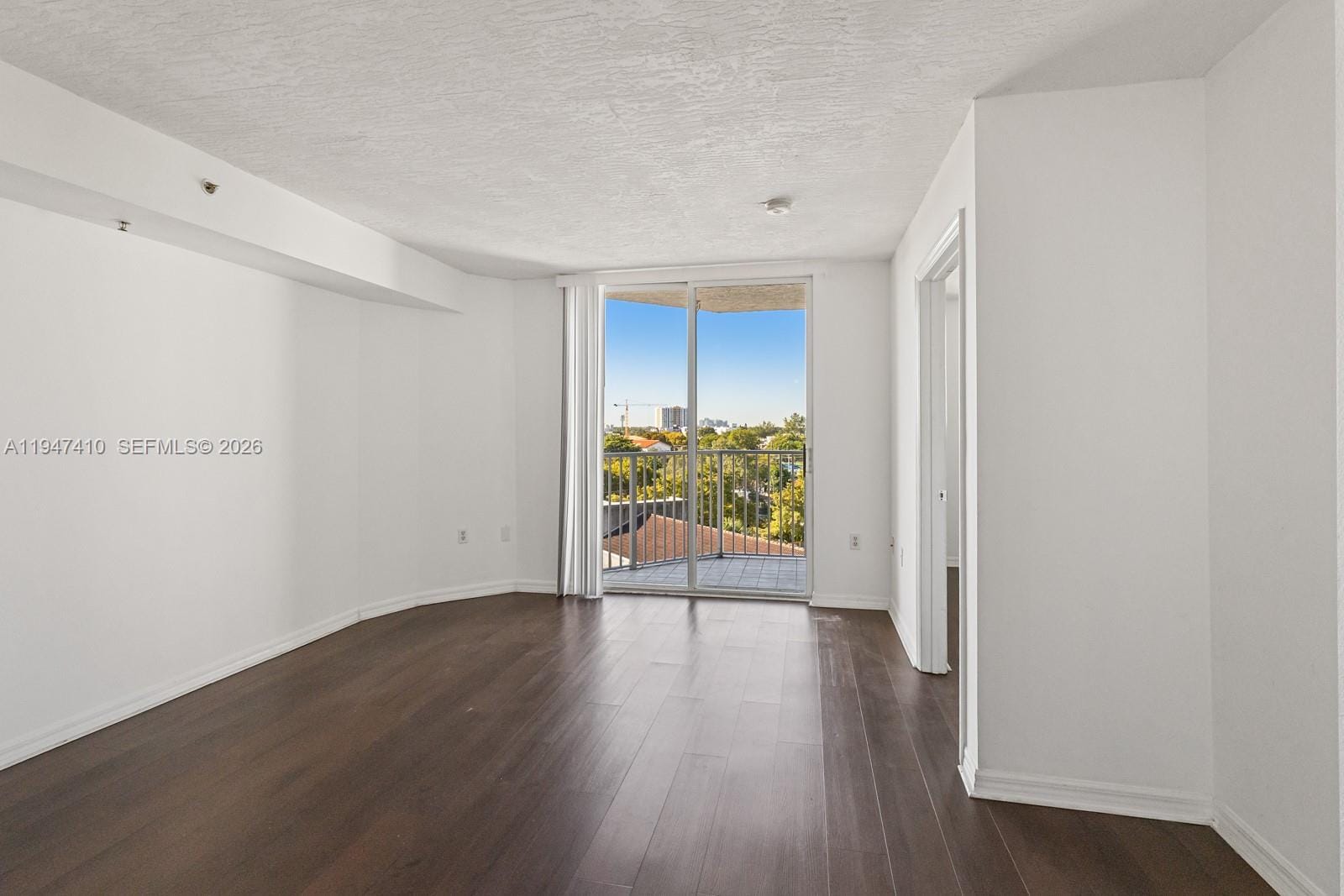 102 SW 6th Avenue 605, Miami, FL 33130 photo 2