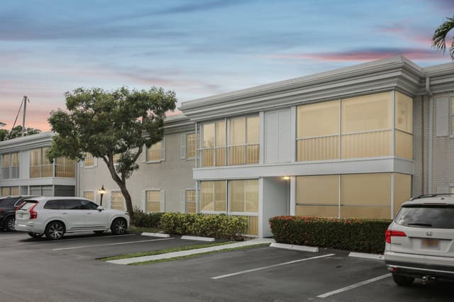 6381 Bay Club Drive #3, Fort Lauderdale, FL 33308