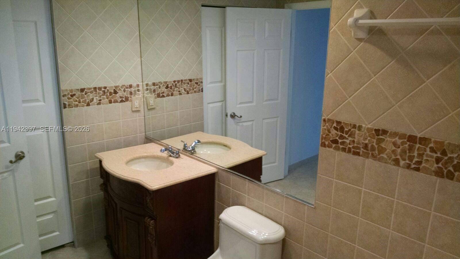 16531 NE 35th Avenue 201, North Miami Beach, FL 33160 photo 15
