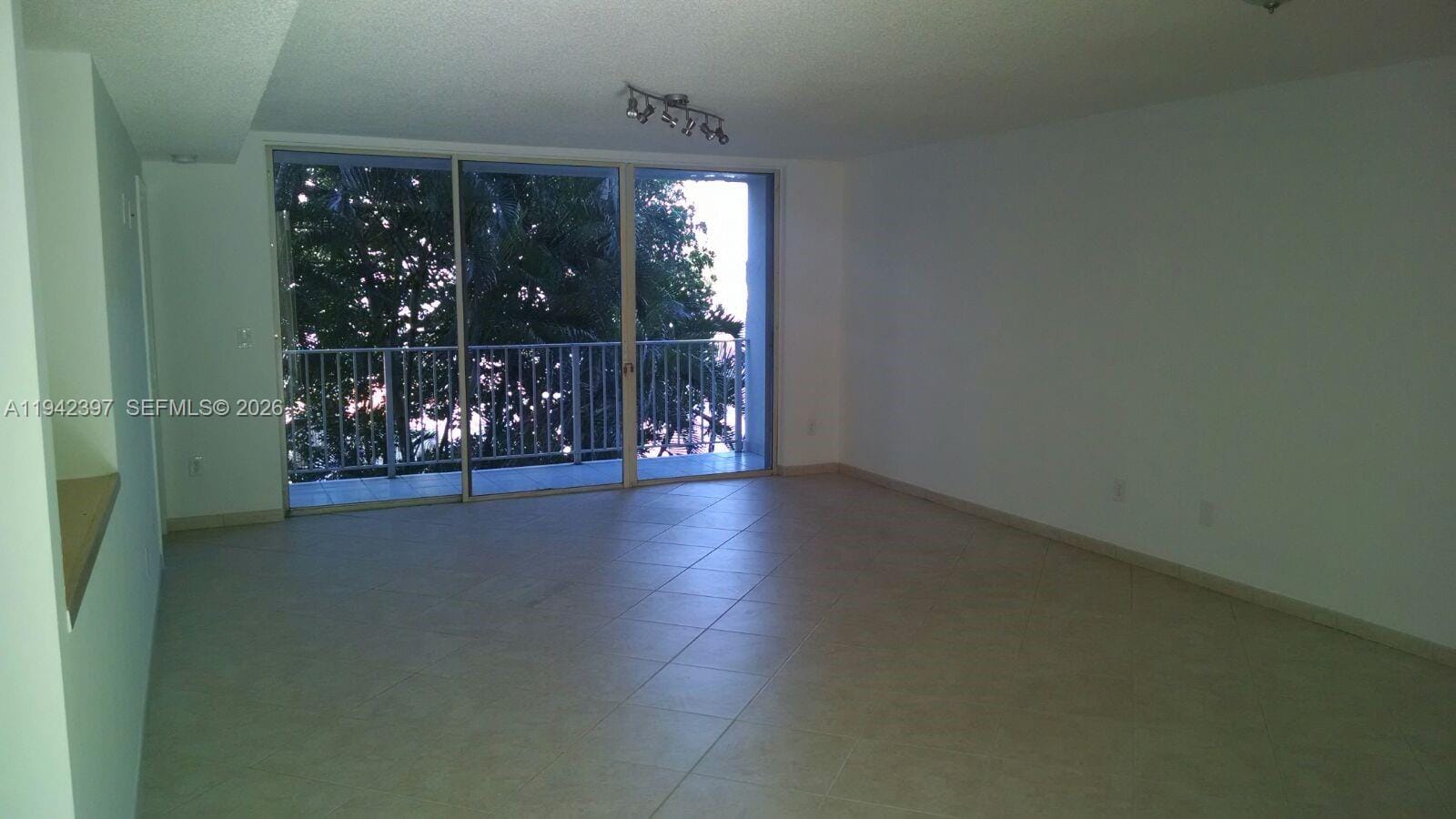 16531 NE 35th Avenue 201 — photo 7
