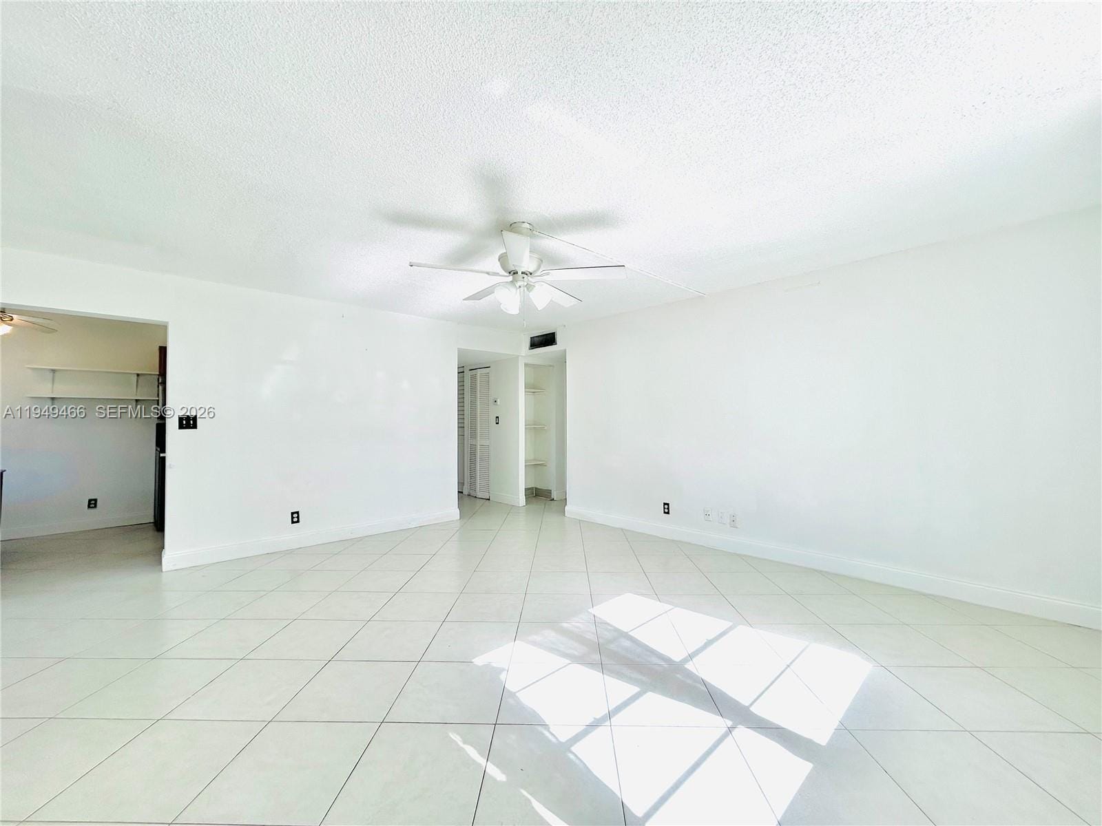6190 Woodlands Boulevard 113 — photo 2