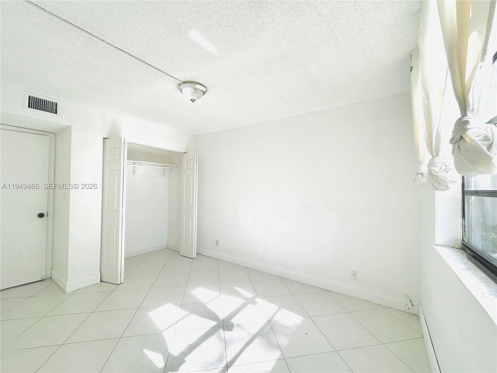 6190 Woodlands Boulevard 113, Tamarac, FL 33319 photo 14