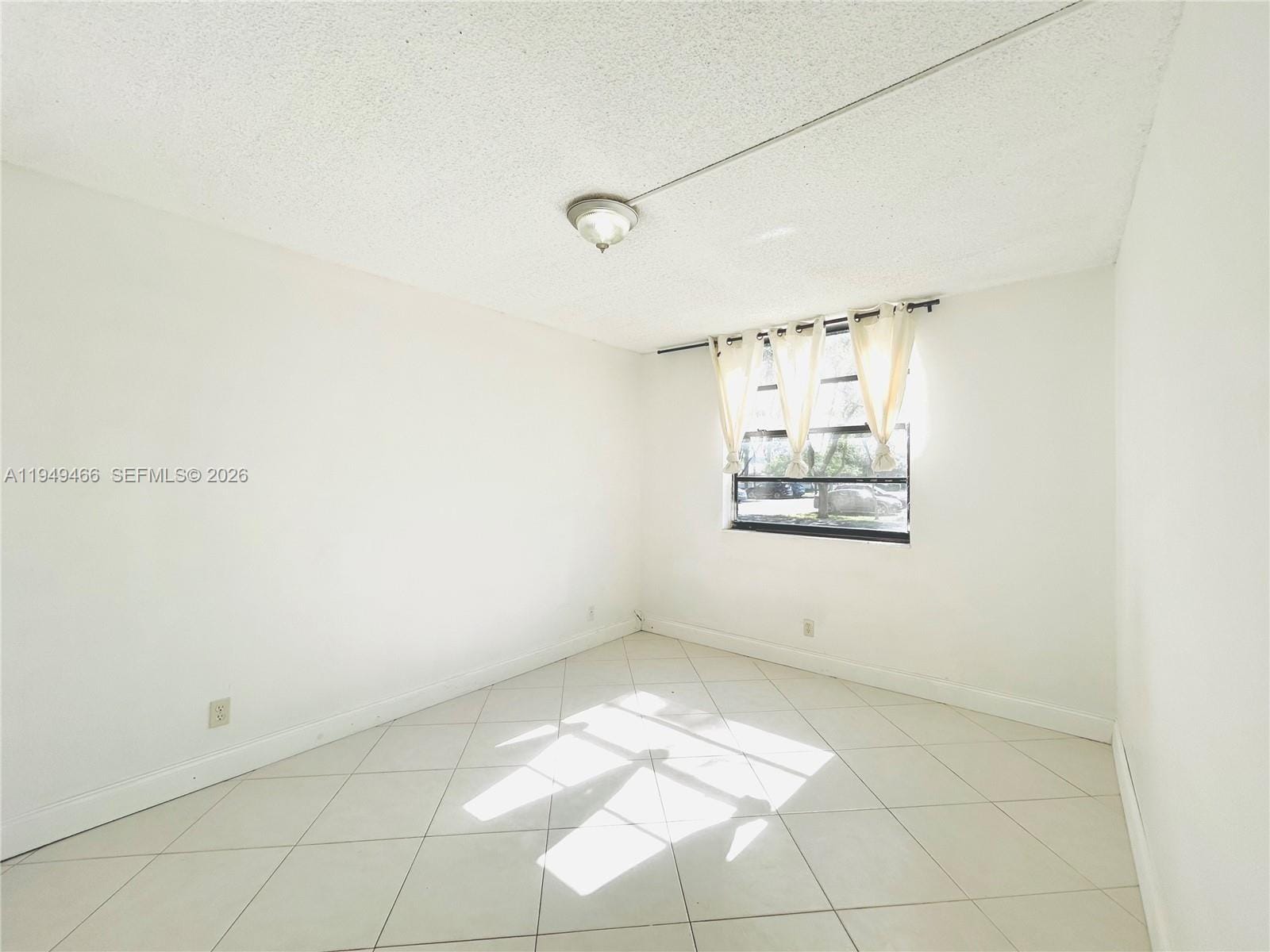 6190 Woodlands Boulevard 113, Tamarac, FL 33319 photo 16