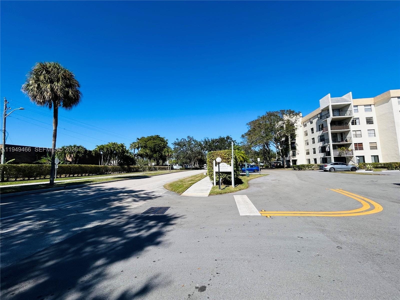 6190 Woodlands Boulevard 113, Tamarac, FL 33319 photo 28