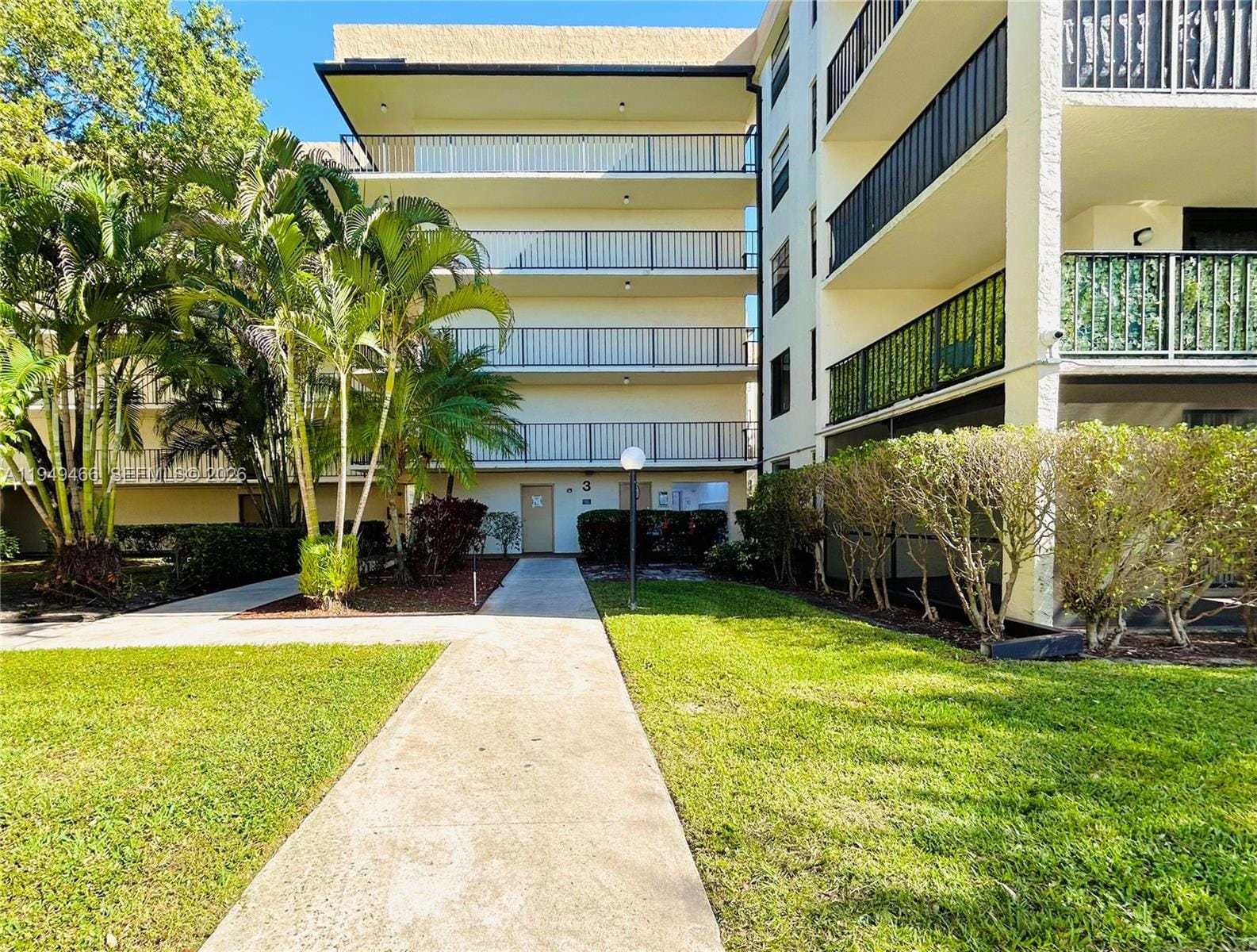 6190 Woodlands Boulevard 113, Tamarac, FL 33319 photo 30