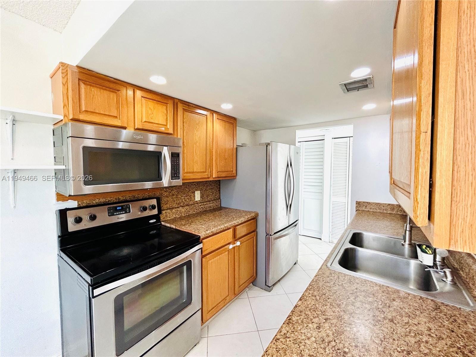 6190 Woodlands Boulevard 113 — photo 8