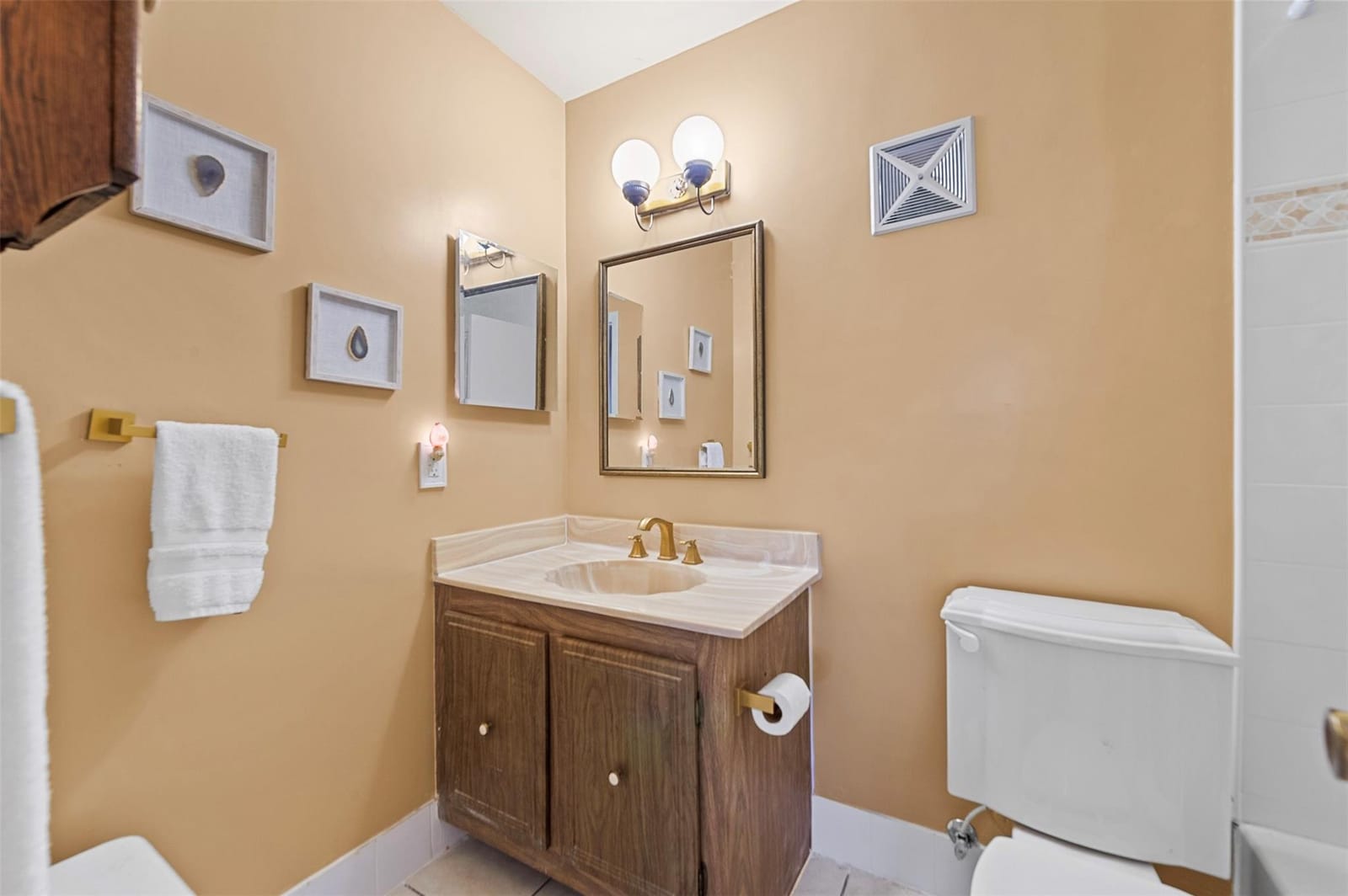 8400 Lagos De Campo Boulevard 209, Tamarac, FL 33321 photo 14