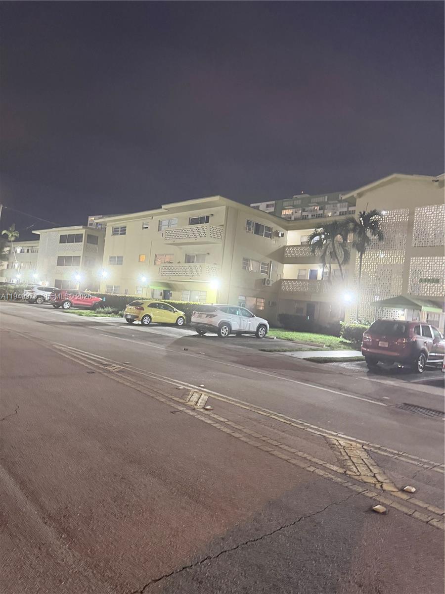 11930 NE 19th Drive 28, North Miami, FL 33181, North Miami