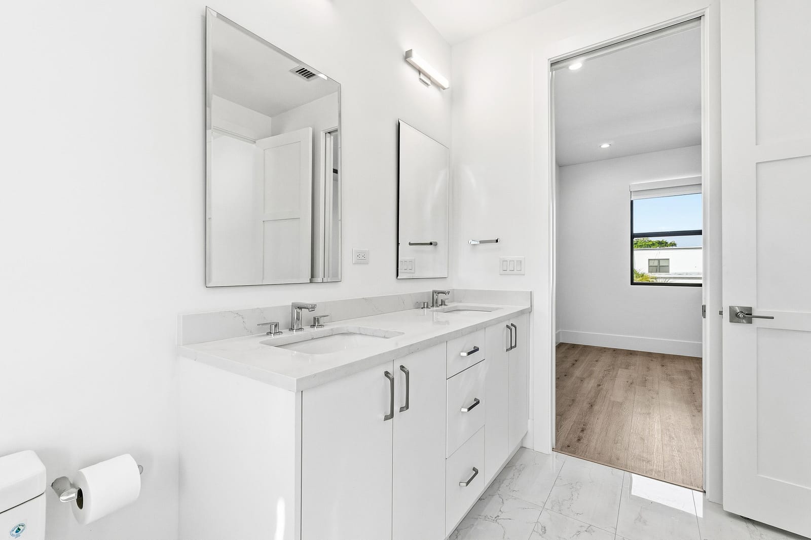 691 Kingsbridge Street — photo 11