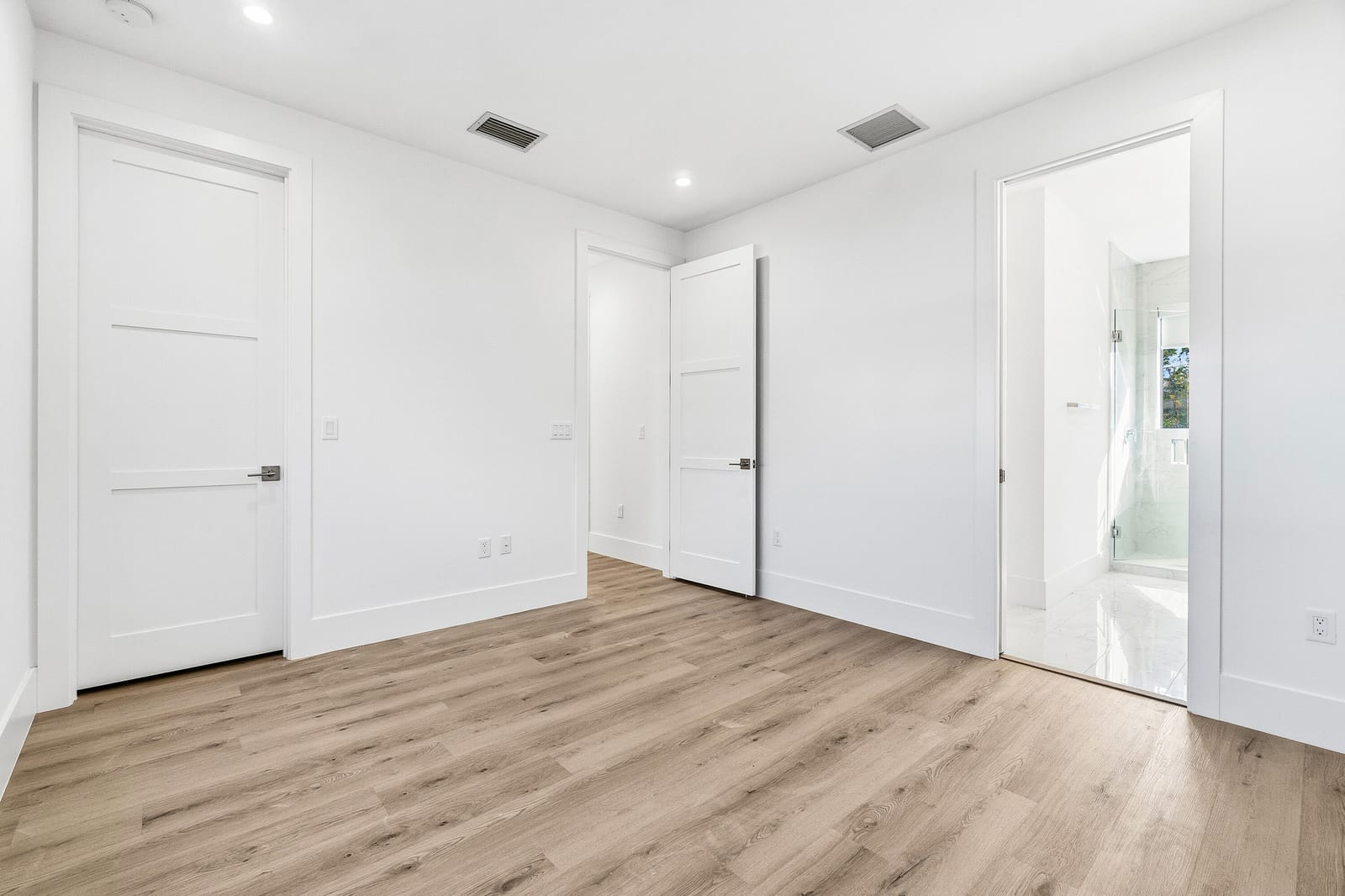 691 Kingsbridge Street — photo 12