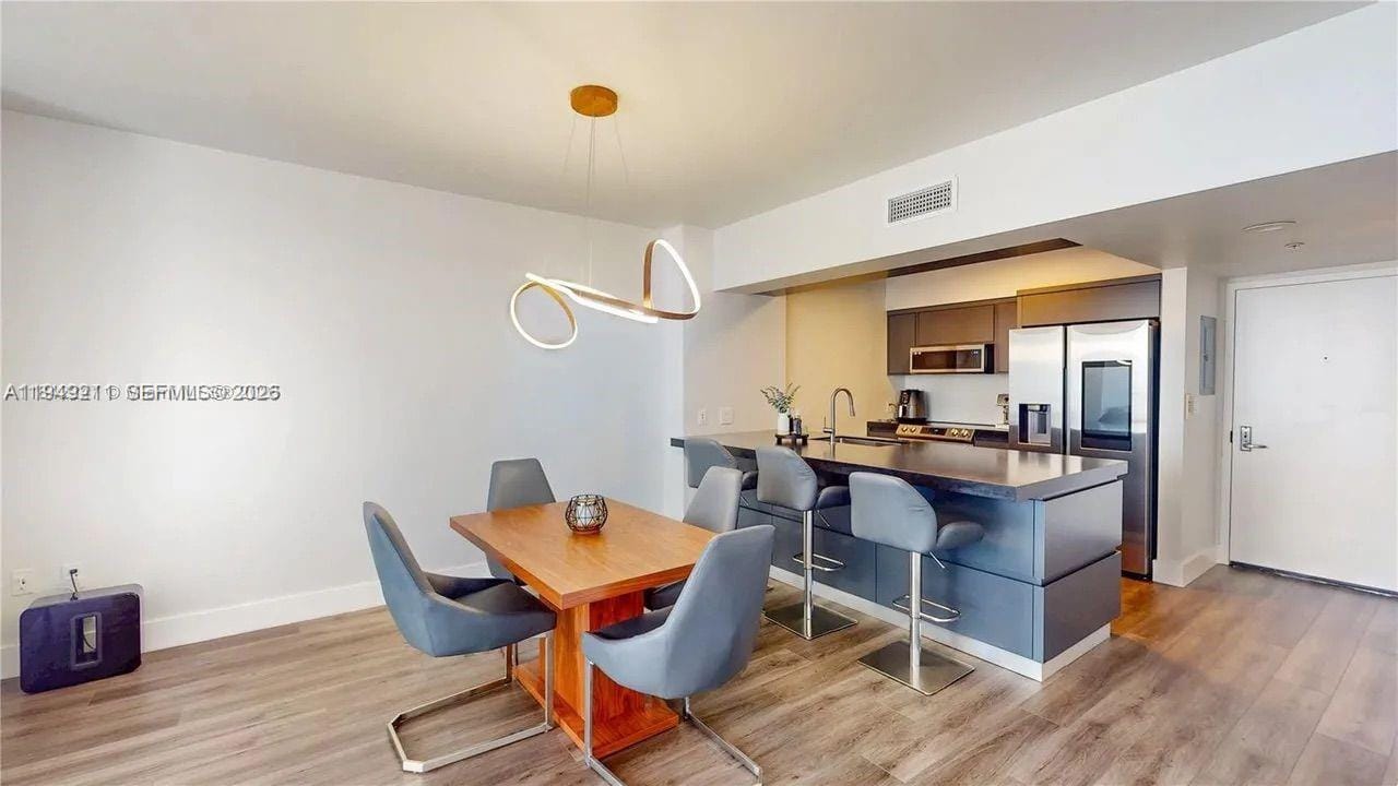 1750 N Bayshore Drive 2803, Miami, FL 33132 photo 2