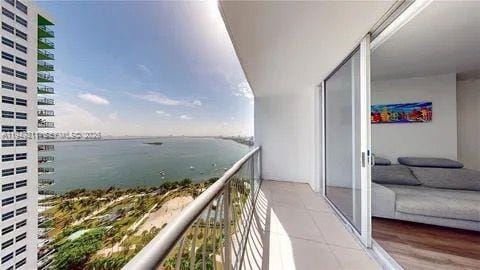 1750 N Bayshore Drive 2803, Miami, FL 33132 photo 26