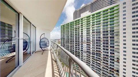 1750 N Bayshore Drive 2803, Miami, FL 33132 photo 27