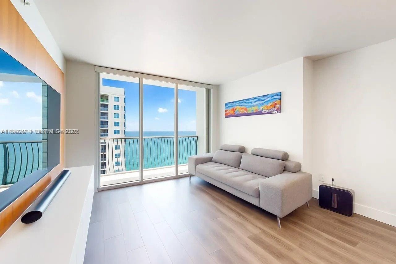 1750 N Bayshore Drive 2803, Miami, FL 33132 photo 8