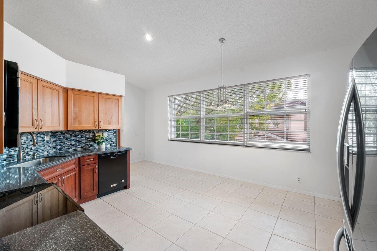 12342 NW 10th Drive D-9 — photo 9