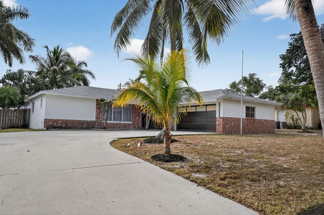 8776 SE Bahama Circle, sold in Maranatha Estates, Hobe Sound, FL
