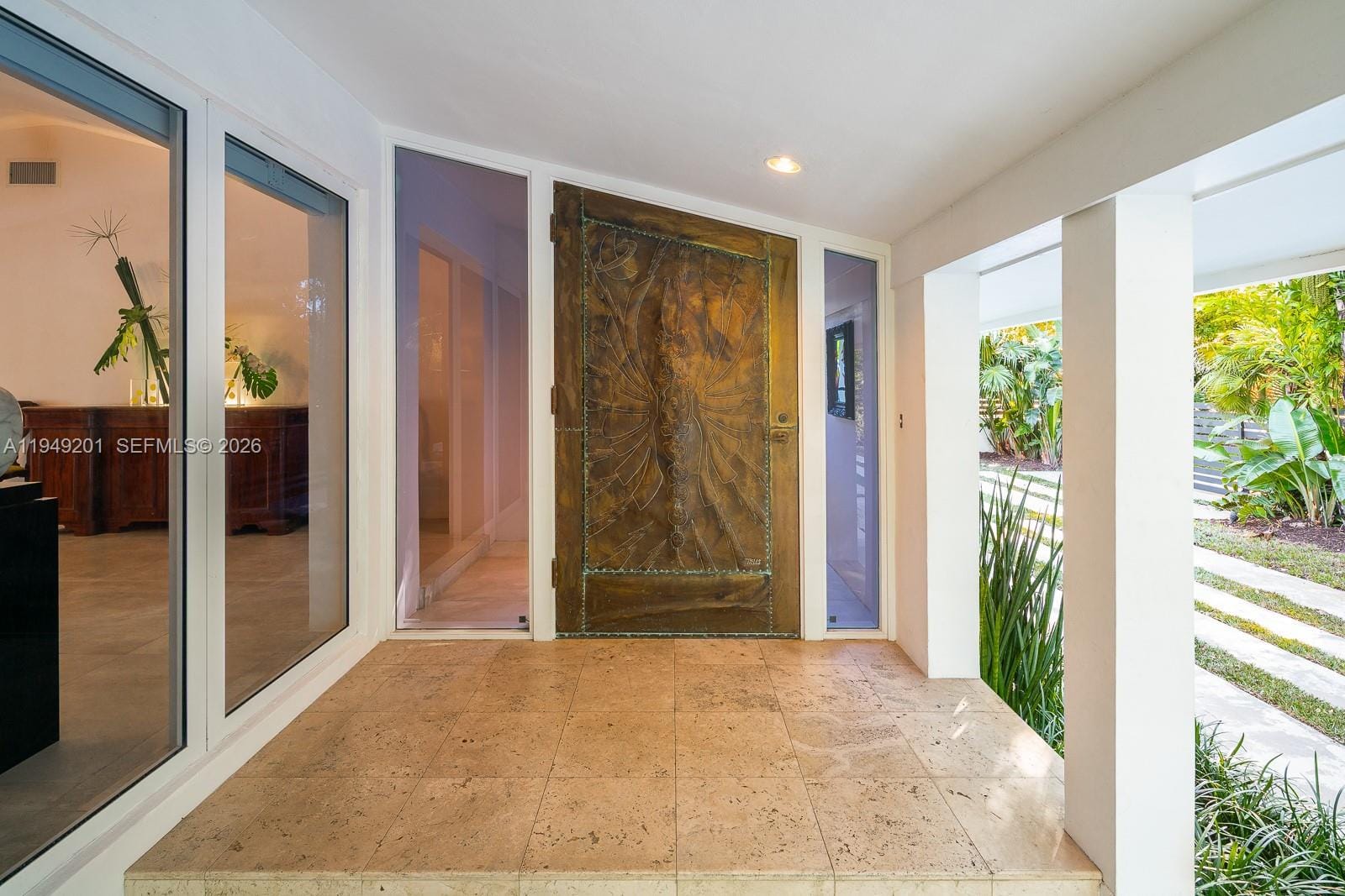5907 Riviera Drive — photo 4