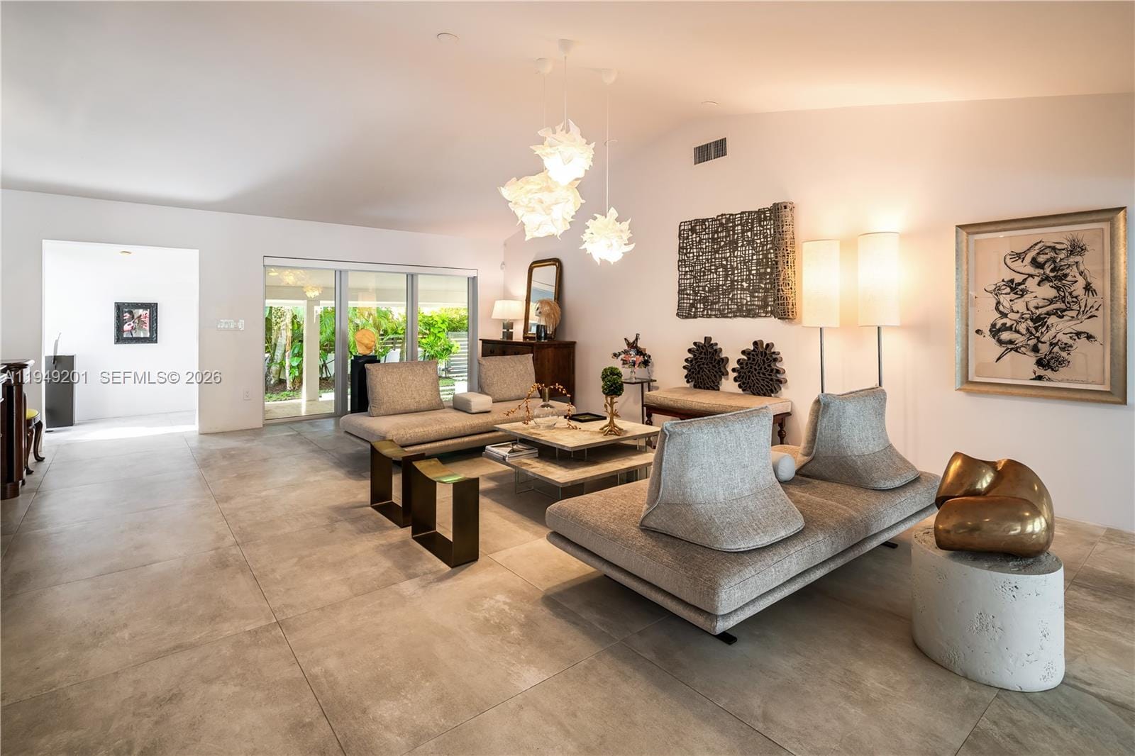 5907 Riviera Drive — photo 8