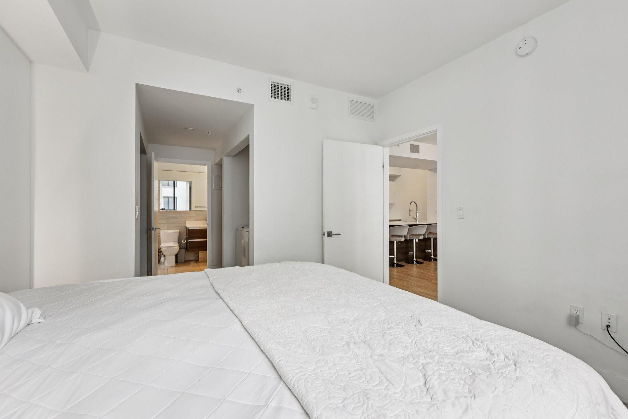 301 Altara Avenue 620, Coral Gables, FL 33146 photo 17