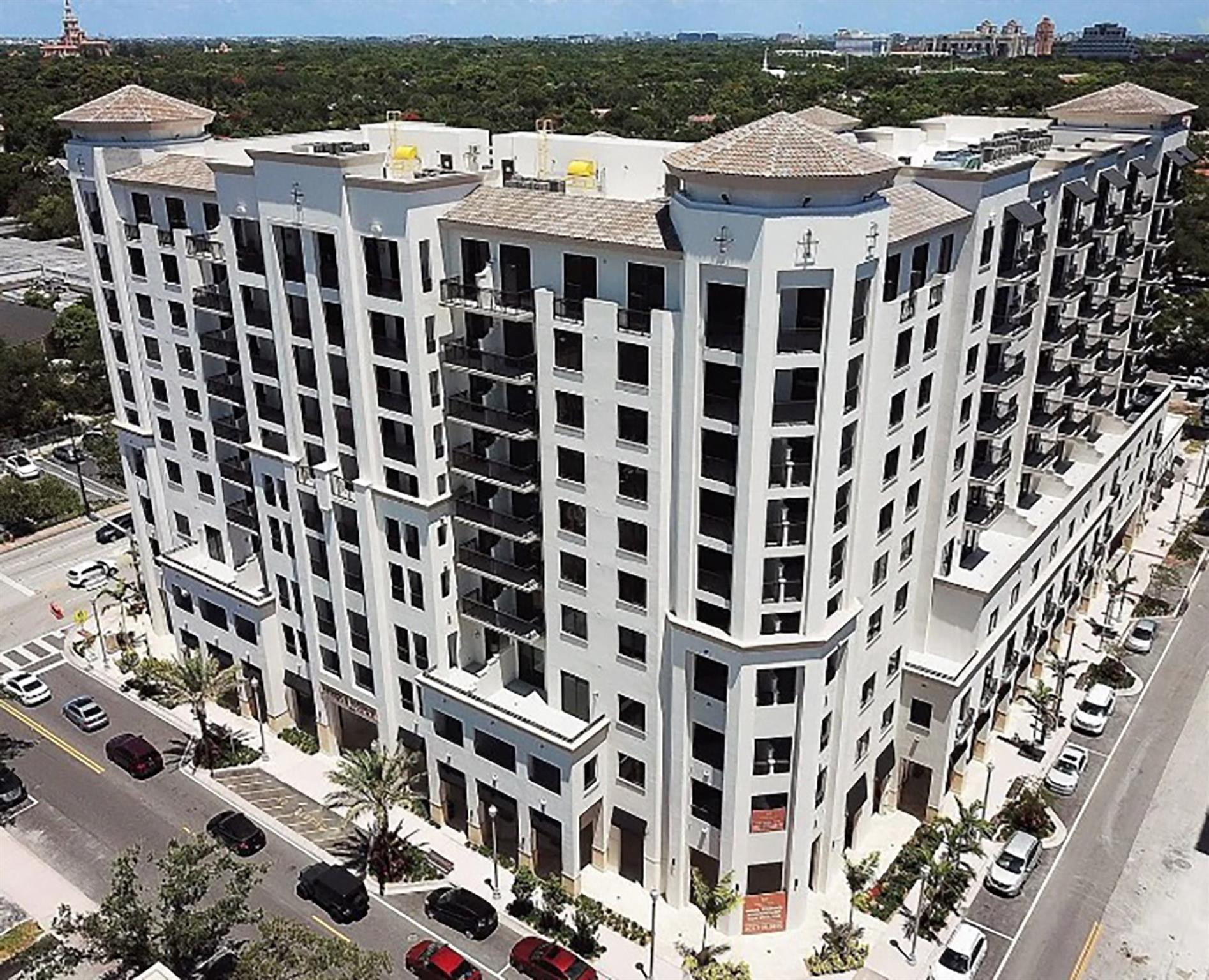 301 Altara Avenue 620 — photo 3
