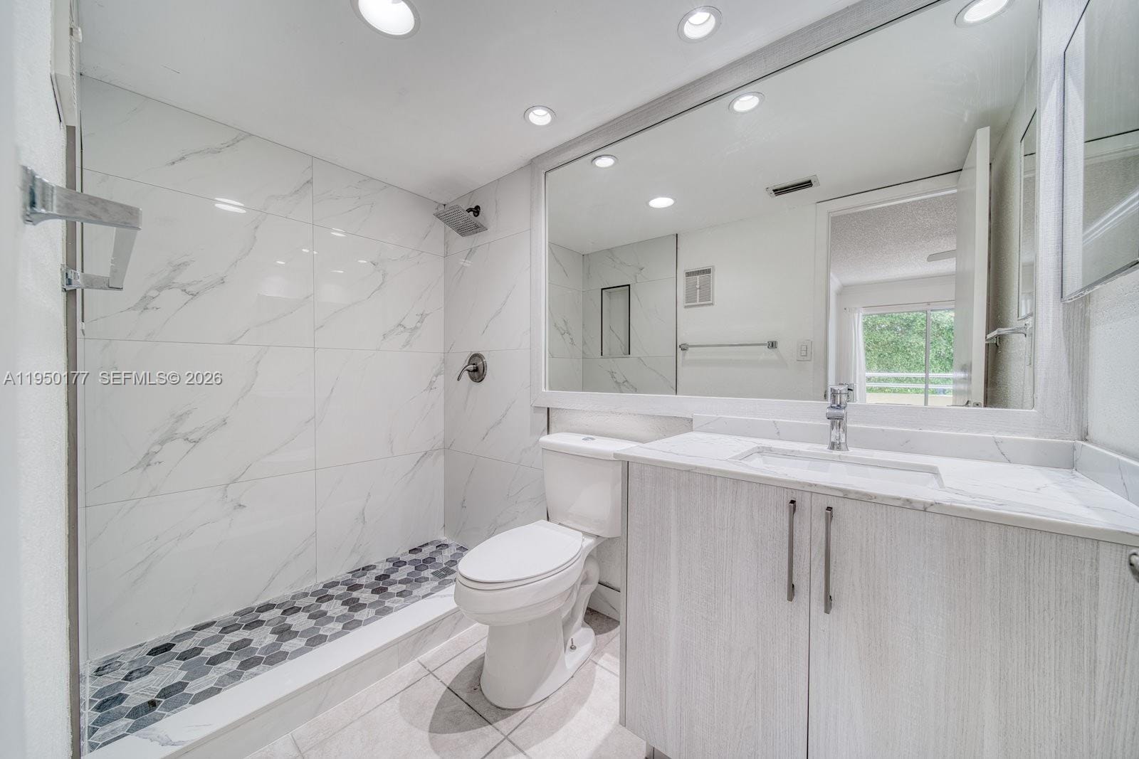 10795 SW 108th Avenue 304 — photo 4