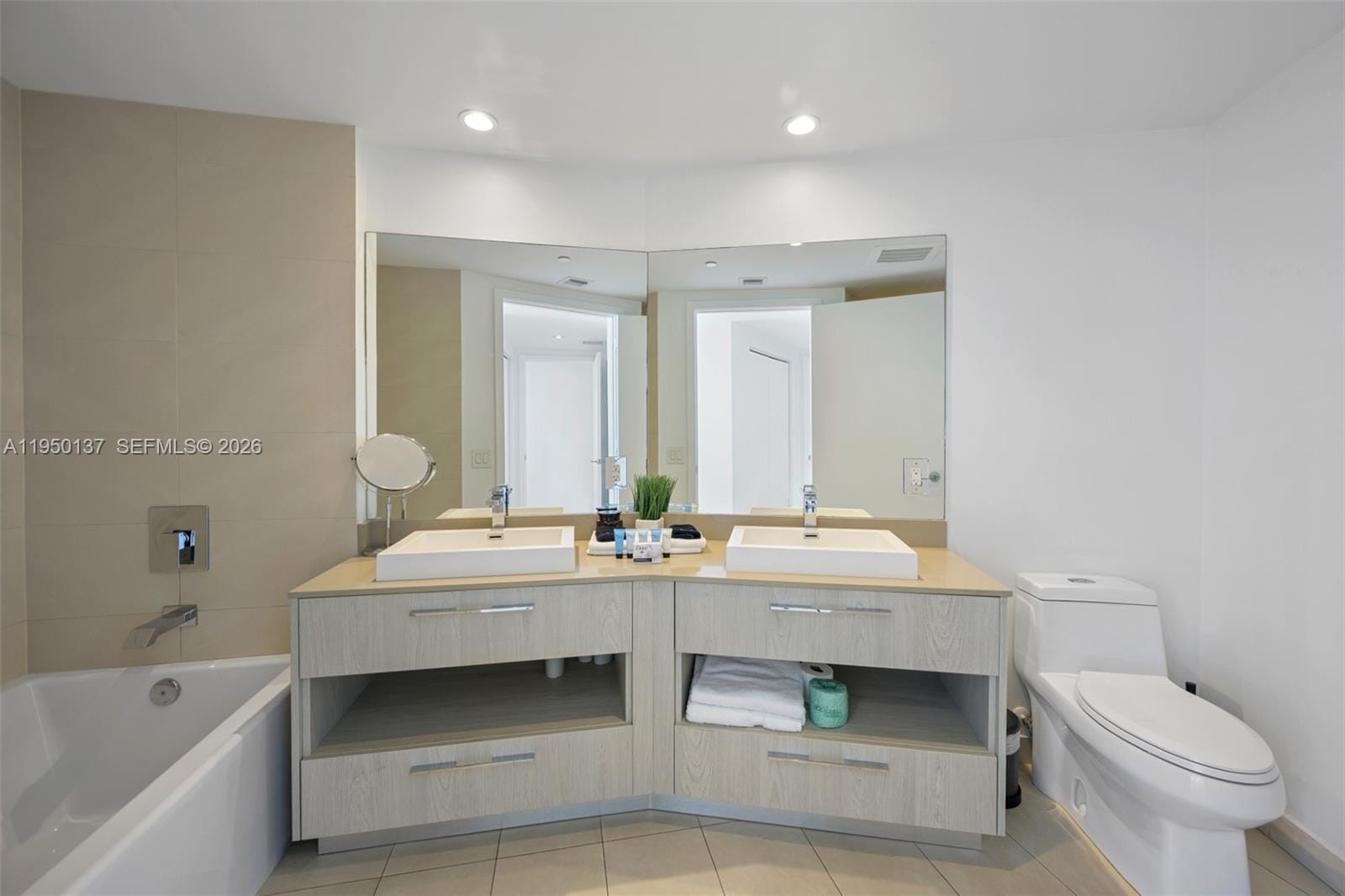 4111 S Ocean Drive 3002 — photo 10