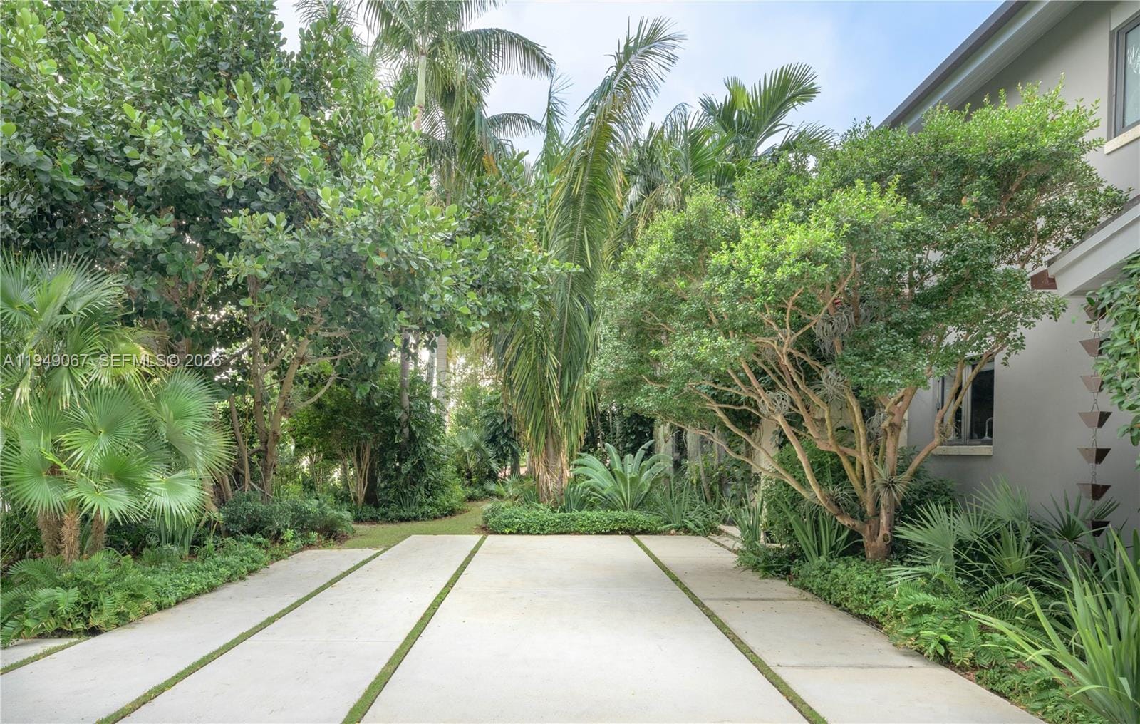 6840 Sunrise Place, Coral Gables, FL 33133 photo 3