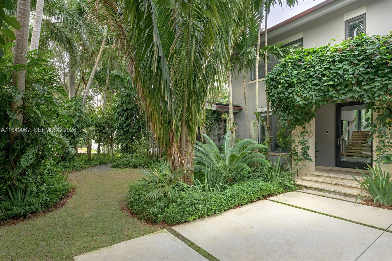 6840 Sunrise Place, Coral Gables, FL 33133 photo 5