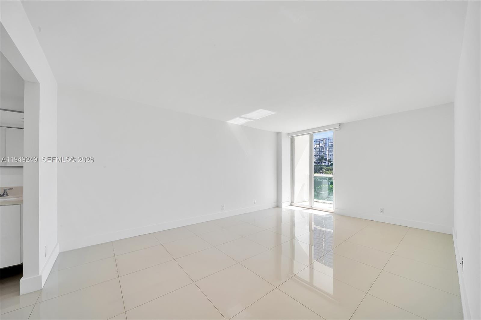 100 Bayview Drive 408, Sunny Isles Beach, FL 33160 photo 28