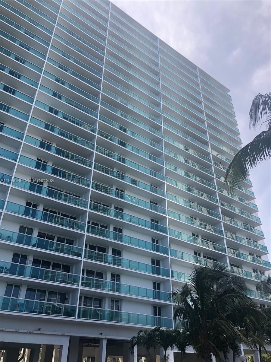 100 Bayview Drive 408, Sunny Isles Beach, FL 33160, Sunny Isles Beach