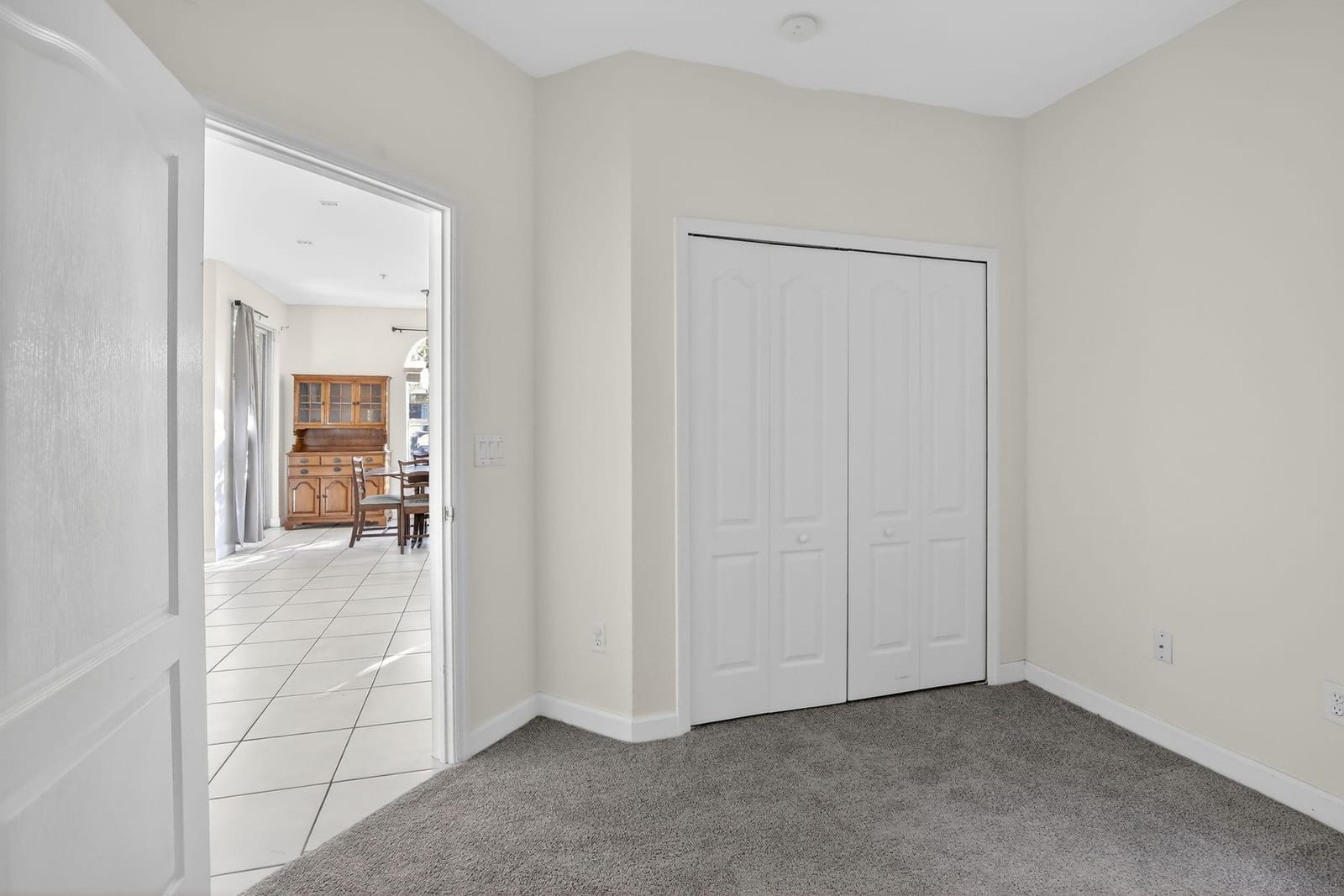 100 Jacaranda Country Club Drive 101, Plantation, FL 33324 photo 25